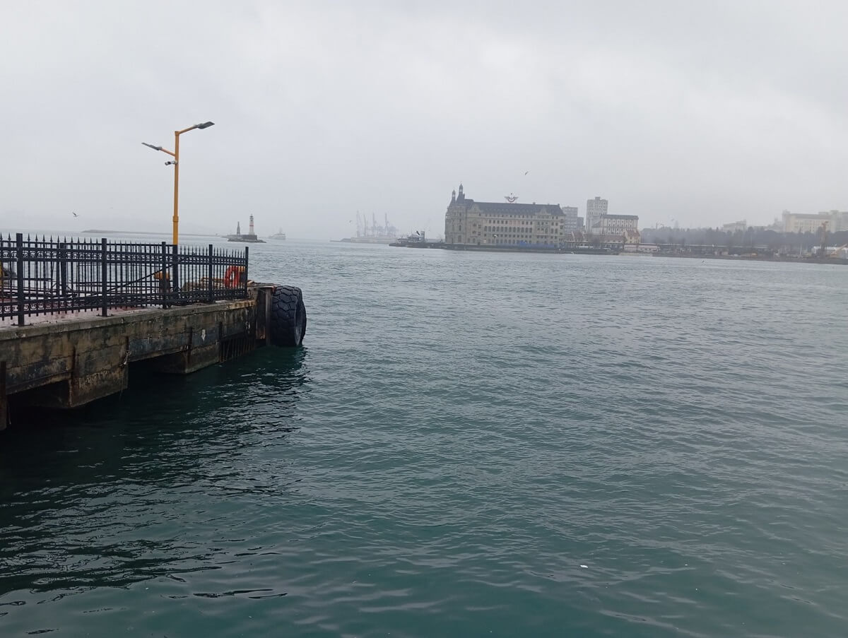 stazione di Haydarpaşa a Istanbul vista dal mare